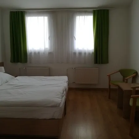 Rozalka Hotel 3*